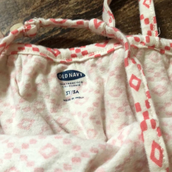 2T/3T tank top bundle - Picture 3 of 5